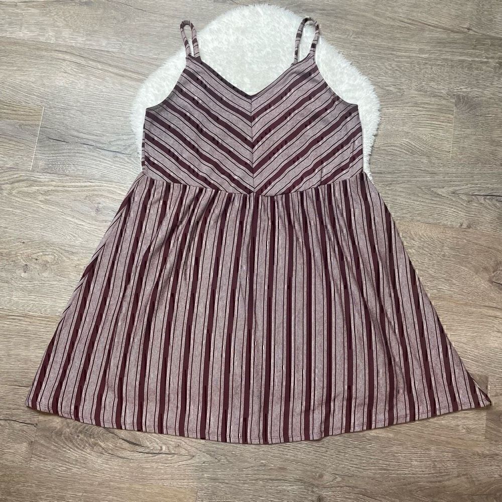 Universal Thread Summer Dress Loose Fit Stretch Size Large Stripe Spagetti Strap